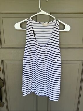 Kenar White and Navy Striped Scoop Tank with Pocket
